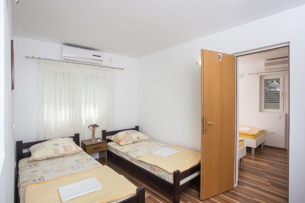 Apartments Djurkovic Mlini Eksteriør bilde